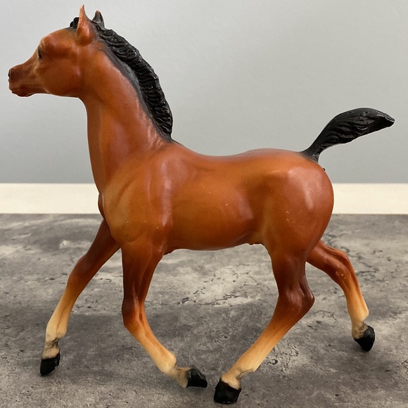 Breyer Vintage Running Mare and Foal Set - Picture 2 of 15